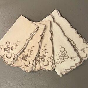 VTG Linen Cutwork Embroidered Napkins Lot of 5 – Cottagecore Fabric Sew Craft